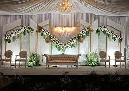 20 Elegant And Romantic Wedding Decorations In 2021 Wedding Decorations Romantic Wedding Wedding