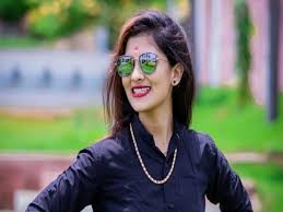 She belongs to parbhadi which is located in the district of beed. Pooja Chavan Suicide Case Voice In Viral Audio Clip Is Not Of Pooja Claims Her Father English Lokmat Com