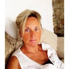 Sharon Treacy's Instagram, Twitter & Facebook