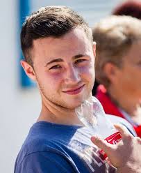 Study of the Experiences of Young Homeless People (SEYHoPe) Key findings &  implications 2015