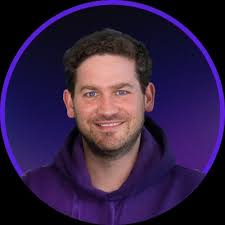 Leadership: Seeing What Others Miss