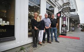 Fjärde generationen guldsmeder fostras i Uddevalla centrum