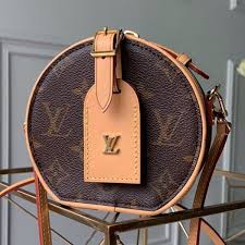 Check out the most popular ones right now louis vuitton speedy. Lv Round Handbags Petite Chapeau The Art Of Mike Mignola