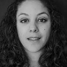 Amanda Michetti's Instagram, Twitter & Facebook