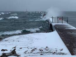 Lake Superior waves could surpass Edmund Fitzgerald storm. What to know