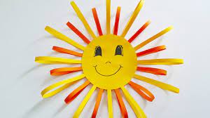 Fensterbilder basteln soll vor allem eines sein: Basteln Fensterbild Sonne Diy Deko Selber Machen Basteln Mit Kindern Youtube