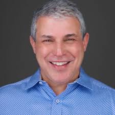 Welcome to the wondrous world of : Dekiti Tirsia Siradas (DTS) Kali. This  martial art, while easily grasped at its basic level, demands years, if not  decades, to master fully. The essence