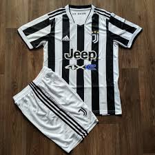 С нами безопасно и удобно! Kupit Futbolnaya Forma Yuventus Juventus Italiya Seriya A Domashnyaya Sezon 2021 2022 V Ukraine