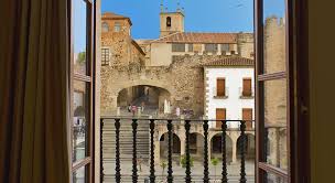 Estamos situados en el punto más céntrico de asturias desde el que podrás visitar muchos sitios en muy pocos. Hotel Soho Boutique Casa Don Fernando 3 Fabricados Tir