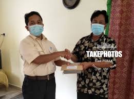 · bachelor of pharmacy (honours). Menyampaikan Sumbangan Ahli Caw Perak Yang Bersara Hospital Slim River Kppkksm