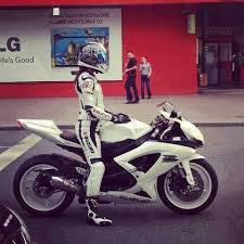 Pin Von Erik Trautwein Auf Motorrader Motorrad Autos Und Motorrader Motorrader Frauen
