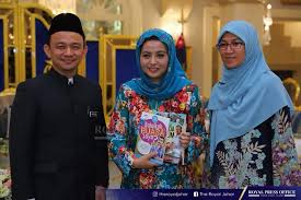 Education minister dr maszlee malik has said or done very little to address the problems of our laughable national syllabus, overcrowding in classrooms and the shockingly low level of english proficiency among our graduates. Maszlee Malik On Twitter Kita Berhak Untuk Bersetuju Atau Tidak Bersetuju Dengan Apa Jua Maklumat Namun Lakukanlah Ia Dengan Penuh Hormat