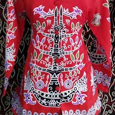 Menjual semua produk batik.hem,dres,tunik,couple dan masih banyak. Model Baju Batik Kalimantan Dengan