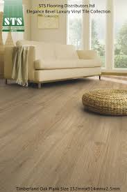 Timberland Oak Is From The Elegance Royale Collection And Is A Fantastic Looking Traditional Oak Floor This Ha Luxury Vinyl Tile Dream Living Rooms Oak Planks