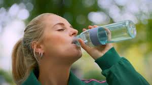 Findet eine Überschrift, die für beide Fotos passt! 😄 #UnterUns