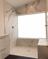 This Is A Beautiful White And Calacatta Quartz Bathroom That Created A Open And Clean Bathroom Space W Quartz Bathroom Calacatta Quartz White Master Bathroom
