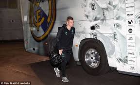 Eight footballers from guinea were killed when their team bus crashed on its way to a league game on thursday. Cristiano Ronaldo Leads Real Madrid Players Onto The Team Daily Mail Online