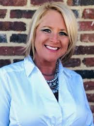 Lori Hayden's Instagram, Twitter & Facebook