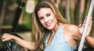 She went to brazil at the age of two, where she settled with her family in campinas, in the state of são paulo. De Repente Vi Meu Parto Tomar Novos E Dificeis Rumos Diz Maira Charken Jornal Tribuna Ribeirao