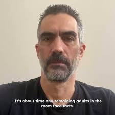 Daphne Everett (@DaphneEverett)