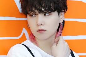 English translation chorus i wanna big thang dream money i wanna big thang dream money i wanna big thang dream money . Suga Bts Cerita Tentang Harapan Di Lirik Lagu Permission To Dance Bangka Sonora Id