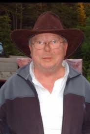 Aline Howe's Instagram, Twitter & Facebook