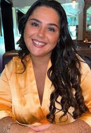 Sharon Chalk's Instagram, Twitter & Facebook