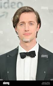 Leon robinson hi-res stock photography and images