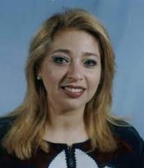 بعد تكذيبها بسبب كشفها عن عمرها الحقيقي عبر فيديو لها تمّ تداوله عبر تيك توك أبدت أميرة محمد انزعاجها من هذا الأمر، مستغربة كم الهجوم الذي تلقته كونها كشفت عن عمرها، وقالت أنها لم تعتاد أن يكتب لها الجمهور كلامًا. Ø¥ÙŠÙ…Ø§Ù† Ø§Ù„ØºÙˆØ±ÙŠ Ø¥Ø´ØªÙ‡Ø±Øª Ø¨Ø´Ø®ØµÙŠØ© Ø®ÙŠØ±Ùˆ ÙˆØ¥Ø¹ØªØ²Ù„Øª Ø¨Ø³Ø¨Ø¨ Ø§Ù„Ø£Ù…ÙˆÙ…Ø© Ø«Ù… Ø¹Ø§Ø¯Øª Ø¨Ù€Ø±ÙˆØ²Ù†Ø§