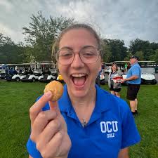 wishing this girl the HAPPIEST of birthdays!! kitkat!!! you're 18!!! you  have been with me since the start of elementary school and we are finally  finishing high school together🥺thank you so much