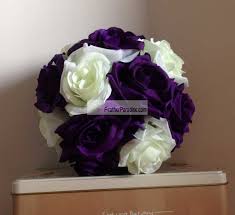 There is a small satin loop handle. Rose Flower Pomander Wedding Decoration Ball Silk Kissing Ball Rose Flowers Balls Wholesale Discount