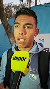 📞 Según informó el periodista César Luis Merlo, la directiva de Sporting  Cristal ya se contactó con Daniel Carnero para que sea el sustituto de  Guillermo Farré, quien hace unos días fue