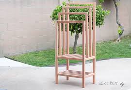 Diy Outdoor Towel Rack With Shelves Anika S Diy Life