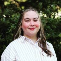 Dana Brager's Instagram, Twitter & Facebook