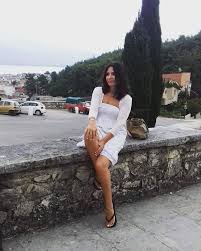 Συνέντευξη παραχώρησε τη δευτέρα 31 μαΐου, η γνωστή ηθοποιός στην κάμερα της εκπομπής love it και στην κατερίνα νινιού. Kalo Mhna Vaso Goulielmaki Basw Goylielmakh Facebook