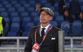 Emekli olduğundan beri yönetim, uzmanlık alanına girdi ve daha önce sky sport italia. Gianluca Vialli Besiegt Den Lungenkrebs
