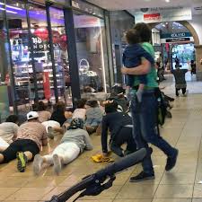 München trauert und ist fassungslos. Amoklauf Von Munchen Wie Die Terrorangst Entstand Dokumentation Der Spiegel