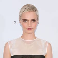Test latest hair style looks from celebrities & top. 50 Short Hairstyles And Haircuts For Women In 2021 Allure