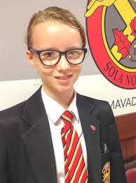 Hollie Buchanan's Instagram, Twitter & Facebook