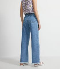 Check spelling or type a new query. Calca Wide Leg Jeans Com Recorte Vazado E Cinto Lenco Floral Azul