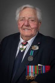 Shannon Armitage (@SArmitage111)