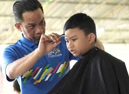 Bersyukur kerana perkhidmatan pengguntingan rambut dibuka semula. Pkp Dan Harga Berganda Mesin Gunting Rambut