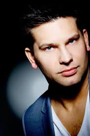 Lewis Duggleby & Missy Bebbo join us at Ítaca roof terrace