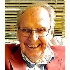 Janet Reck's Instagram, Twitter & Facebook