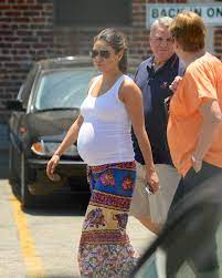 Excited Mum To Be Mila Kunis Feeling Pretty Big As Baby S Due Getting Closer Mirror Online