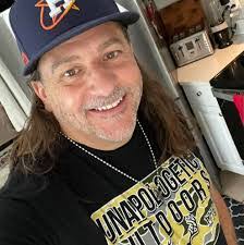 Jason Anstead's Instagram, Twitter & Facebook