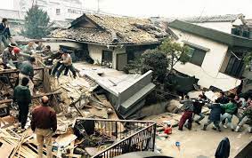阪神、淡路大震灾（日语：阪神・淡路大震災／はんしん・あわじだいしんさい hanshin awaji dai shinsai */?），中文多称为阪神大地震、神户大地震或关西大地震，是1995年1月17日发生于日本关西 for faster navigation, this iframe is preloading the wikiwand page for 阪神大地震. ç¥žæˆ¸æ–°èžnext ç‰¹é›† é˜ªç¥ž æ·¡è·¯å¤§éœ‡ç½