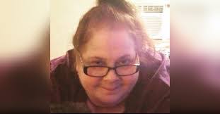 Mary Kring's Instagram, Twitter & Facebook