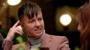 Zoe and Jenna enjoy sweet moment as they reflect