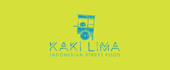 Dengan lagak bagaikan doktor gigi profesional dan bermodalkan sebuah meja serta kerusi, doktor gigi tidak bertauliah itu menjalankan operasi di kaki. Kaki Lima Indonesian Street Food Home Facebook